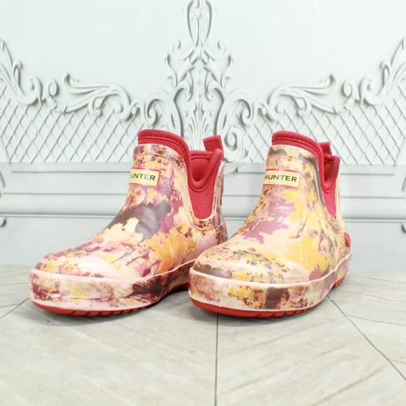 Hunter x Target Kid's Red Printed Chelsea Rubber Rain Boots Size 9 - Picture 2 of 9